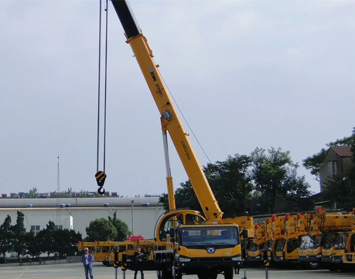 truck crane.jpg truck crane.jpg